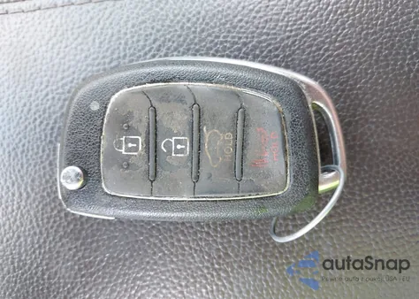 2013 Hyundai Santa Fe Sport from USA, damaged, VIN 5XYZU3LB6DG091561